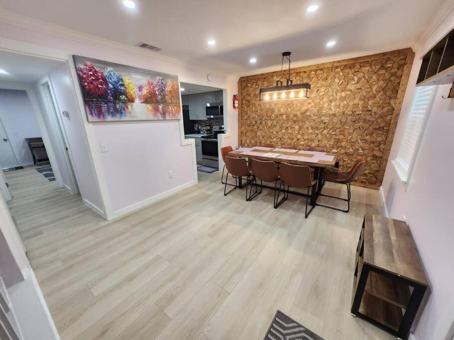 Modern Island Serenity!-Pet-Friendly Villa هيلتون رئيس جزيرة المظهر الخارجي الصورة