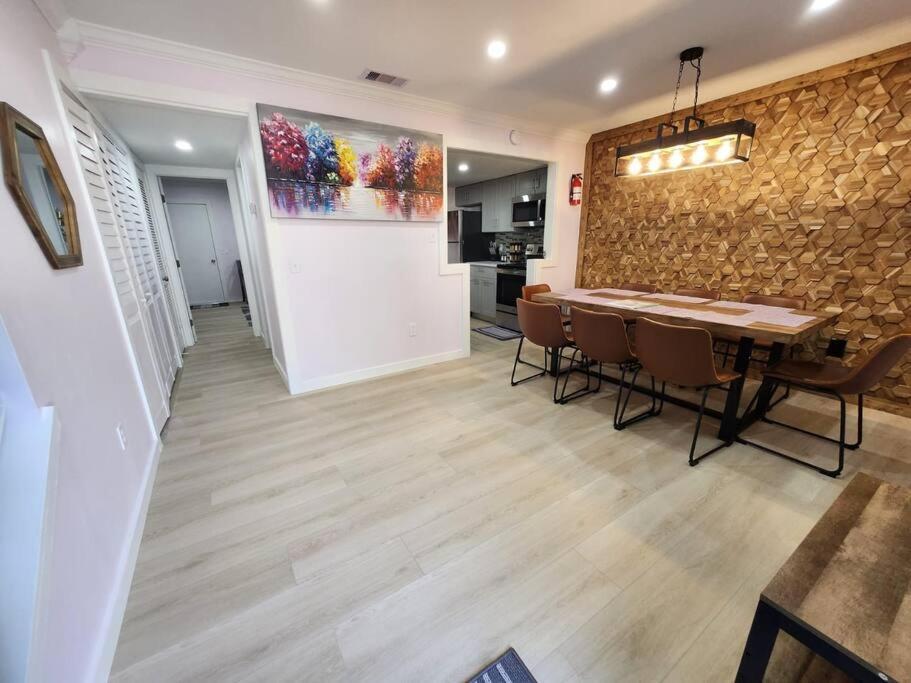 Modern Island Serenity!-Pet-Friendly Villa هيلتون رئيس جزيرة المظهر الخارجي الصورة