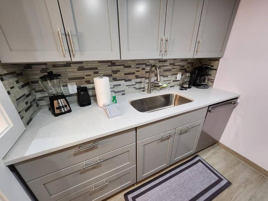 Modern Island Serenity!-Pet-Friendly Villa هيلتون رئيس جزيرة المظهر الخارجي الصورة